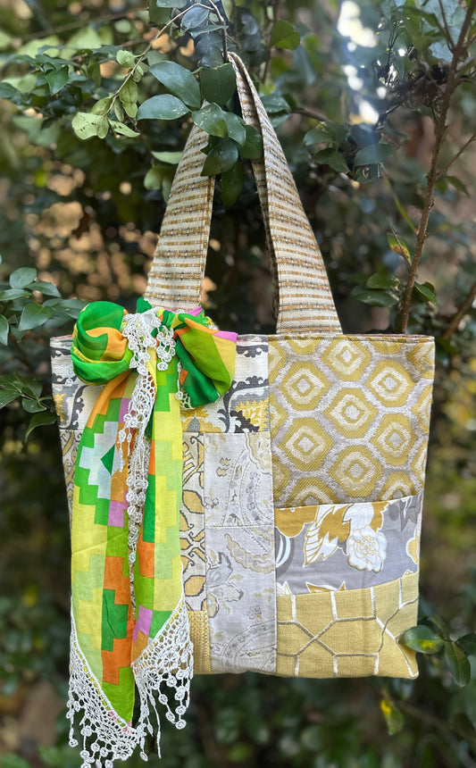 Tote bag