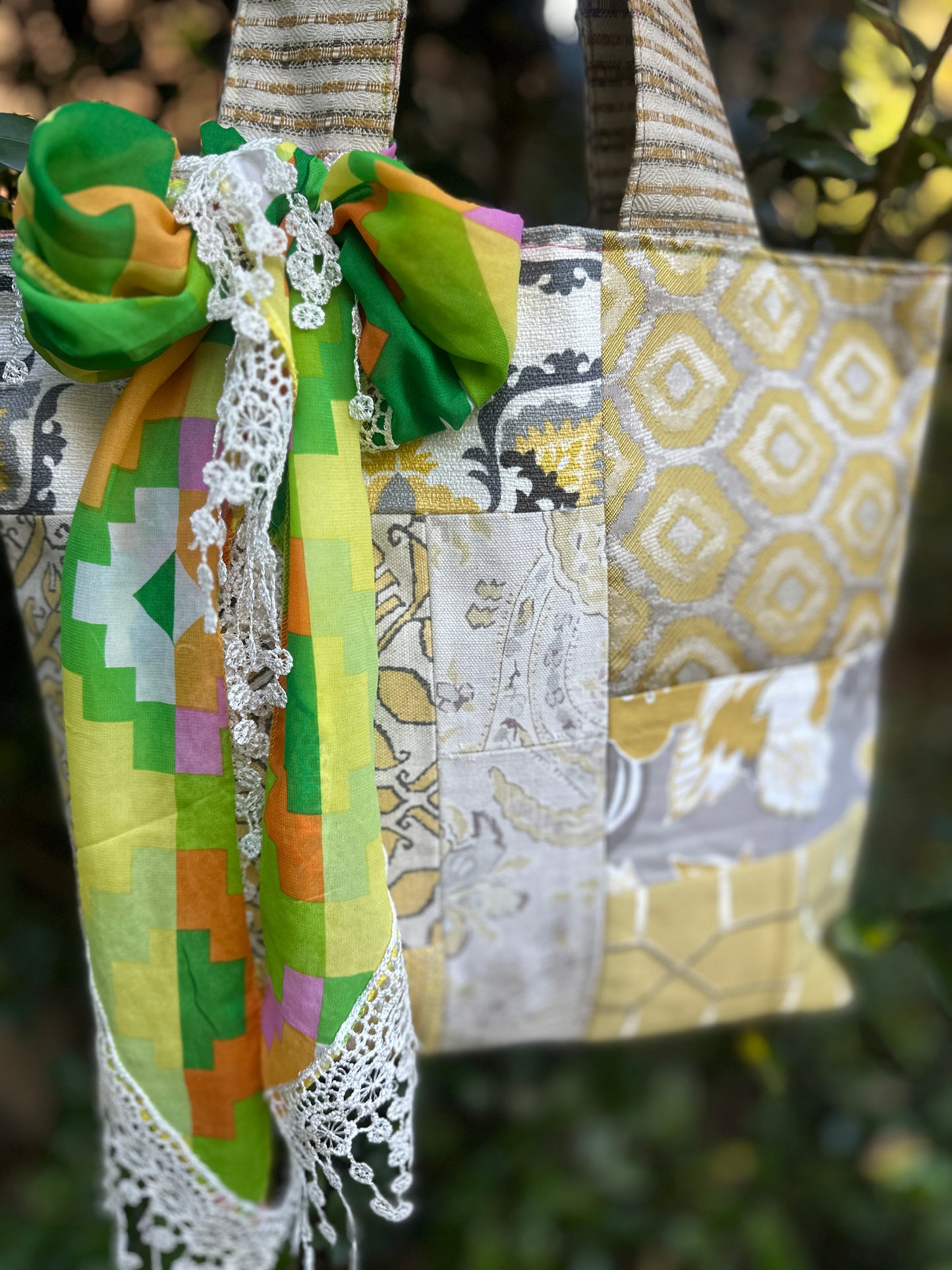 Tote bag
