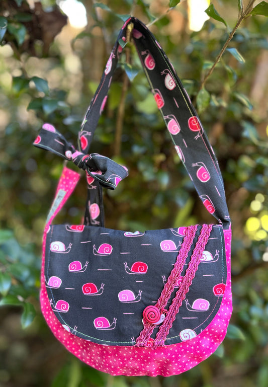 Belasaurus Bag 🐌